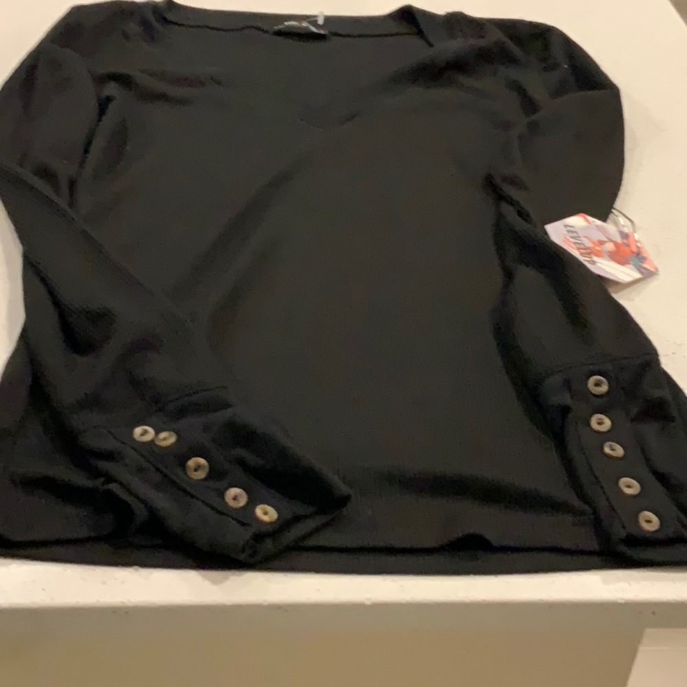 NWT level up t shirt